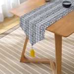 - UcgenRunner-5393-Gorsel2 - Realhomes Kot Zeminli Dekoratif Çiçek Motifli Püsküllü Şönil Üçgen Runner Realhomes