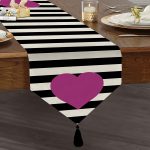 RealHomes Dijital Baskılı Özel Tasarım Püsküllü Şönil Üçgen Runner Realhomes