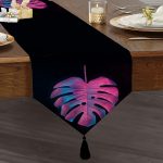 Siyah Zeminli Tropik Yapraklı Modern Püsküllü Şönil Üçgen Runner Realhomes