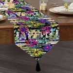 - UcgenRunner-5584-Gorsel1 - Realhomes Siyah Beyaz Temalı Çiçek Motifli Püsküllü Şönil Üçgen Runner Realhomes