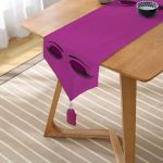 Mor Zeminde Kirpik Motifli Özel Tasarım Modern Püsküllü Şönil Üçgen Runner Realhomes