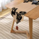 - UcgenRunner-5820-Gorsel2 - Realhomes  Etnik Desen Zeminli Bebekli Afrika Kadın Motifli Modern Püsküllü Şönil Üçgen Runner Realhomes