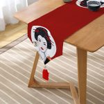 - UcgenRunner-5843-Gorsel2 - Realhomes  Suşi Yiyen Japon Kız Motifli Modern Püsküllü Şönil Üçgen Runner Realhomes