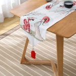 - UcgenRunner-5844-Gorsel2 - Realhomes Dal Detaylı Şemsiyeli Japon Kızlar Modern Püsküllü Şönil Üçgen Runner Realhomes