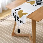 Realhomes Dijital Baskılı Modern Püsküllü Şönil Üçgen Runner Realhomes