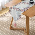 RealHomes Dijital Baskılı Dekoratif Püsküllü Şönil Üçgen Runner Realhomes