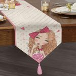 Realhomes Fashion Girl Dijital Baskılı Modern Özel Tasarım Püsküllü Şönil Üçgen Runner Realhomes