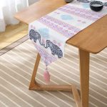 RealHomes Dijital Baskılı Özel Tasarım Püsküllü Şönil Üçgen Runner Realhomes