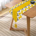 RealHomes Özel Tasarımlı Dijital Baskılı Dekoratif Püsküllü Şönil Üçgen Runner Realhomes