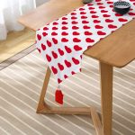 - UcgenRunner-782-Gorsel2 - Realhomes Kalp Desen Dijital Baskılı Püsküllü Şönil Üçgen Runner Realhomes