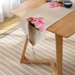 Çiçek Sepeti Desen Dijital Baskılı Püsküllü Şönil Üçgen Runner Realhomes