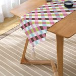 Realhomes Özel Tasarım Dijital Baskılı Püsküllü Şönil Üçgen Runner Realhomes