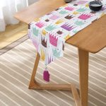 Realhomes Özel Tasarım Dijital Baskılı Püsküllü Şönil Üçgen Runner Realhomes