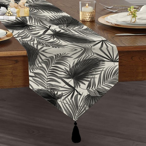 - UcgenRunner-971-Gorsel1 - Realhomes  Real Homes Dijital Baskılı Dekoratif Püsküllü Şönil Üçgen Runner Realhomes