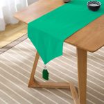 Düz Açık Yeşil Renkli Dijital Baskılı Püsküllü Şönil Üçgen Runner Realhomes