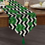 - UcgenRunner-real13-Gorsel1 - Realhomes RealHomes Dijital Baskılı Yaprak Desenli Püsküllü Şönil Üçgen Runner Realhomes