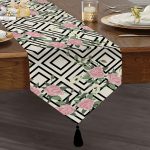 - UcgenRunner-real17-Gorsel1 - Realhomes RealHomes Dijital Baskılı Çiçek Desenli Püsküllü Şönil Üçgen Runner Realhomes