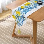 RealHomes Özel Tasarım Dijital Baskılı Dekoratif Püsküllü Şönil Üçgen Runner Realhomes