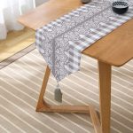 - UcgenRunner-real226-Gorsel2 - Realhomes RealHomes Özel Tasarım Dijital Baskılı Dekoratif Püsküllü Şönil Üçgen Runner Realhomes