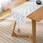 - UcgenRunner-real230-Gorsel2 - Realhomes RealHomes Özel Tasarım Dijital Baskılı Dekoratif Püsküllü Şönil Üçgen Runner Realhomes