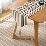 RealHomes Özel Tasarım Dijital Baskılı Dekoratif Püsküllü Şönil Üçgen Runner Realhomes