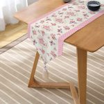 - UcgenRunner-real243-Gorsel2 - Realhomes RealHomes Özel Tasarım Dijital Baskılı Dekoratif Püsküllü Şönil Üçgen Runner Realhomes