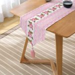 RealHomes Özel Tasarım Dijital Baskılı Dekoratif Püsküllü Şönil Üçgen Runner Realhomes