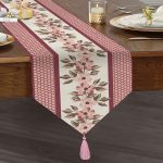 - UcgenRunner-real278-Gorsel1 - Realhomes RealHomes Özel Tasarım Dijital Baskılı Dekoratif Püsküllü Şönil Üçgen Runner Realhomes