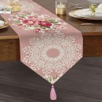 - UcgenRunner-real309-Gorsel1 - Realhomes RealHomes Özel Tasarım Dijital Baskılı Dekoratif Püsküllü Şönil Üçgen Runner Realhomes