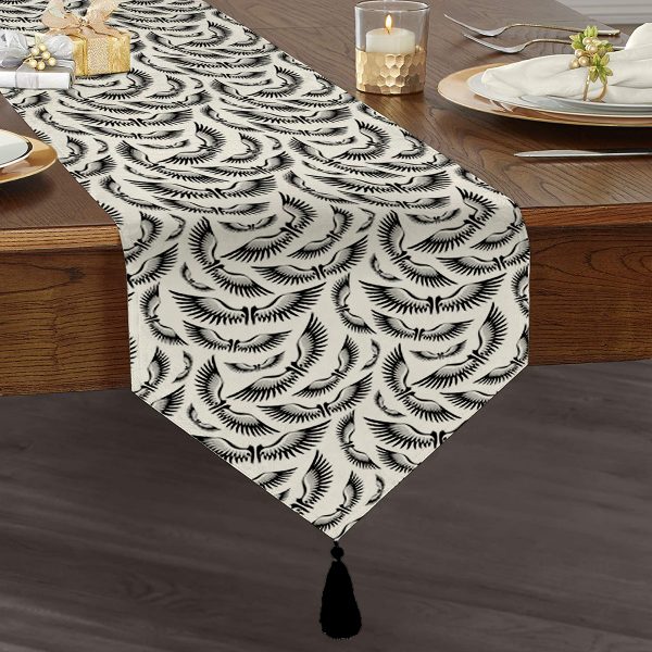 - UcgenRunner-real316-Gorsel1 - Realhomes  RealHomes Özel Tasarım Dijital Baskılı Dekoratif Püsküllü Şönil Üçgen Runner Realhomes