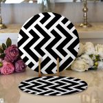 - Supla2li-2021-Gorsel1 - Realhomes Realhomes Siyah Beyaz Geometrik Desenli Modern 2'li Yuvarlak Servis Altlığı - Supla Realhomes