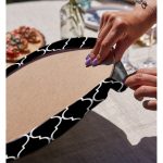 Realhomes Siyah Zemin Ogea Desenli Dijital Baskılı Modern 2'li Yuvarlak Servis Altlığı - Supla Realhomes