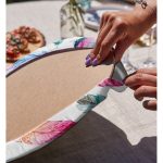 Realhomes Renkli Kuş Tüyleri Çizimli Dijital Baskılı Modern 2'li Yuvarlak Servis Altlığı - Supla Realhomes