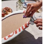 - Supla2li-2561-Gorsel4 - Realhomes Realhomes Nar Renk Home Sweet Home Dijital Baskılı Modern 2'li Yuvarlak Servis Altlığı - Supla Realhomes