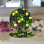 - Supla2li-3107-Gorsel3 - Realhomes Realhomes Siyah Zeminde Ekose Desenli Limon Dijital Baskılı Modern 2'li Yuvarlak Servis Altlığı - Supla Realhomes