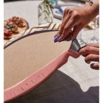 Realhomes Gold ve Pembe Renkli Mermer Desenli Modern 2'li Yuvarlak Servis Altlığı - Supla Realhomes