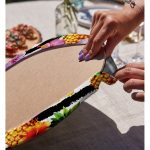 - Supla2li-3253-Gorsel4 - Realhomes Realhomes Siyah Zeminli Renkli Ananaslar Özel Tasarım Modern 2'li Yuvarlak Servis Altlığı - Supla Realhomes