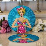 - Supla2li-3284-Gorsel1 - Realhomes Realhomes Mavi Zemini Popart Girl Desenli Modern 2'li Yuvarlak Servis Altlığı - Supla Realhomes