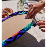 - Supla2li-3324-Gorsel4 - Realhomes  Realhomes Mavi Zigzag Zeminli Ananas Desenli Modern 2'li Yuvarlak Servis Altlığı - Supla Realhomes