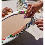 - Supla2li-3328-Gorsel4 - Realhomes  Realhomes Özel Tasarım Frida Kahlo Tasarımlı Modern 2'li Yuvarlak Servis Altlığı - Supla Realhomes