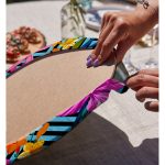 Realhomes Mavi Geometrik Zeminli Çiçekler Modern Tasarım 2'li Yuvarlak Servis Altlığı - Supla Realhomes