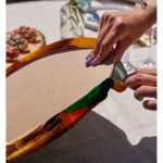 - Supla2li-3413-Gorsel4 - Realhomes Realhomes Turuncu Afrikan Women Tasarımlı Dijital Baskılı Modern 2'li Yuvarlak Servis Altlığı - Supla Realhomes