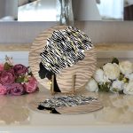 Realhomes Vizon Zeminde Zenci Kadın Tasarımlı Modern 2'li Yuvarlak Servis Altlığı - Supla Realhomes