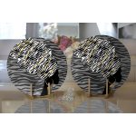 - Supla2li-5100-Gorsel2 - Realhomes Realhomes Siyah Ve Karamel Zeminde Zenci Kadın Dijital Baskılı Modern 2'li Yuvarlak Servis Altlığı - Supla Realhomes