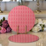 - Supla2li-5116kirmizi-Gorsel1 - Realhomes Realhomes Özel Tasarım Kırmızı İkat Desenli Dijital Baskılı Modern 2'li Yuvarlak Servis Altlığı - Supla Realhomes