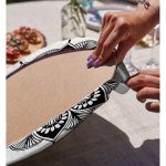 Realhomes Beyaz Zeminde Çiçek Mandala Desenli Modern 2'li Yuvarlak Servis Altlığı - Supla Realhomes