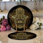 Realhomes Siyah Zeminde Mandala İçinde Gold Fâtımâ'nın Eli Motifli Modern 2'li Yuvarlak Servis Altlığı - Supla Realhomes