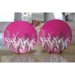 Realhomes Fuşya Zeminde Beyaz Ve Gri Çiçek Motifli Modern 2'li Yuvarlak Servis Altlığı - Supla Realhomes