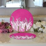 - Supla2li-5233sadefusya-Gorsel3 - Realhomes  Realhomes Fuşya Zeminde Beyaz Çiçek Dijital Baskılı Modern 2'li Yuvarlak Servis Altlığı - Supla Realhomes