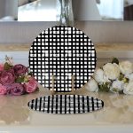 Realhomes Siyah Zeminde Geometrik Kare Motifli Modern 2'li Yuvarlak Servis Altlığı - Supla Realhomes